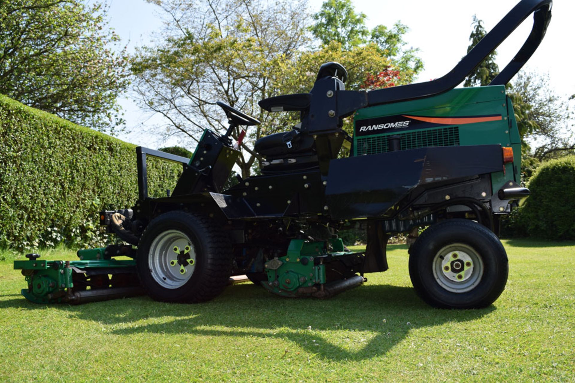 2006 Ransomes Highway 2130 4WD Cylinder Mower - Image 11 of 16