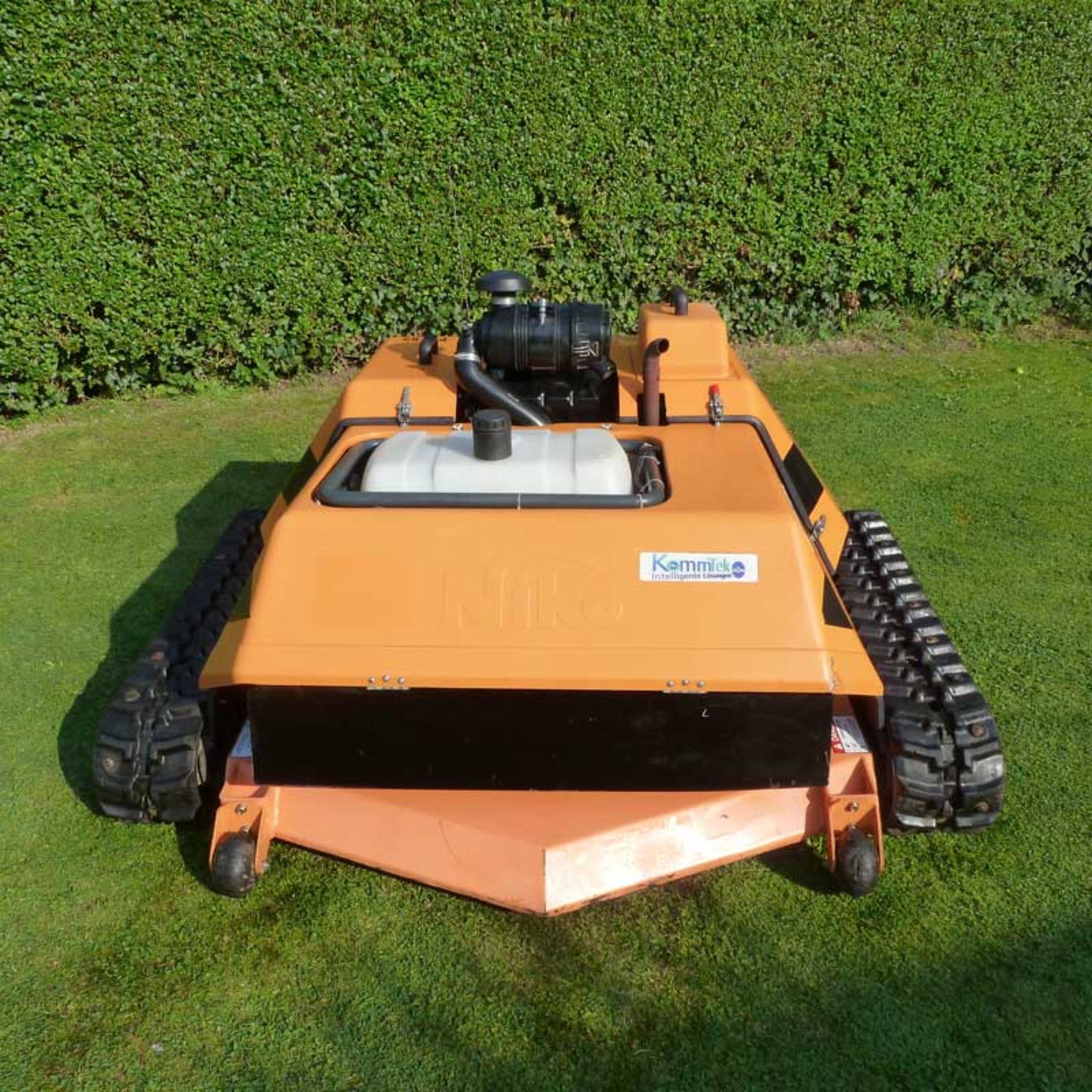 RoboFlail Remote Controlled 55åÁ Slope Mower - Image 3 of 5
