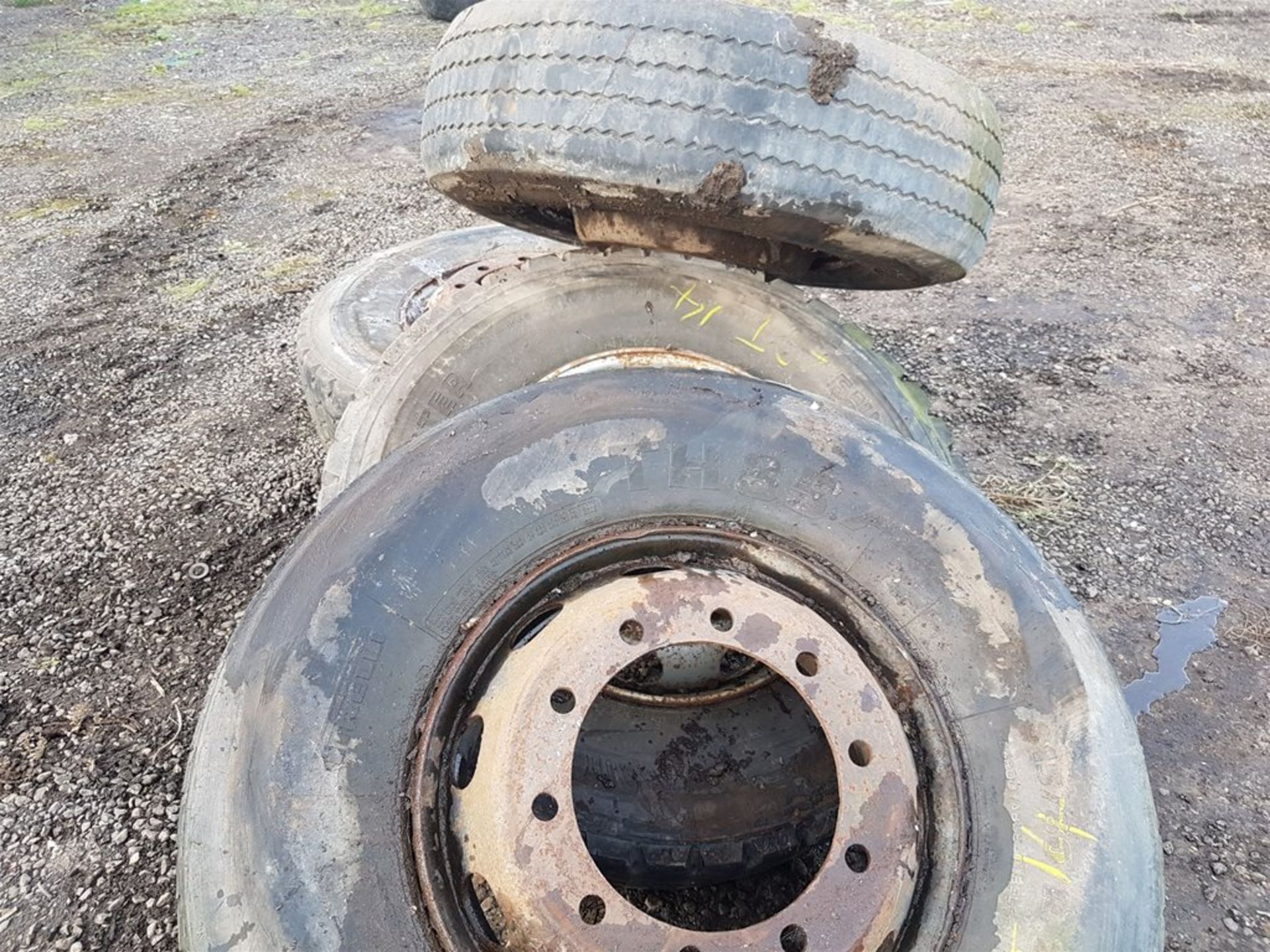 4x 315/70/22.0 Assorted Tyres - Image 4 of 4
