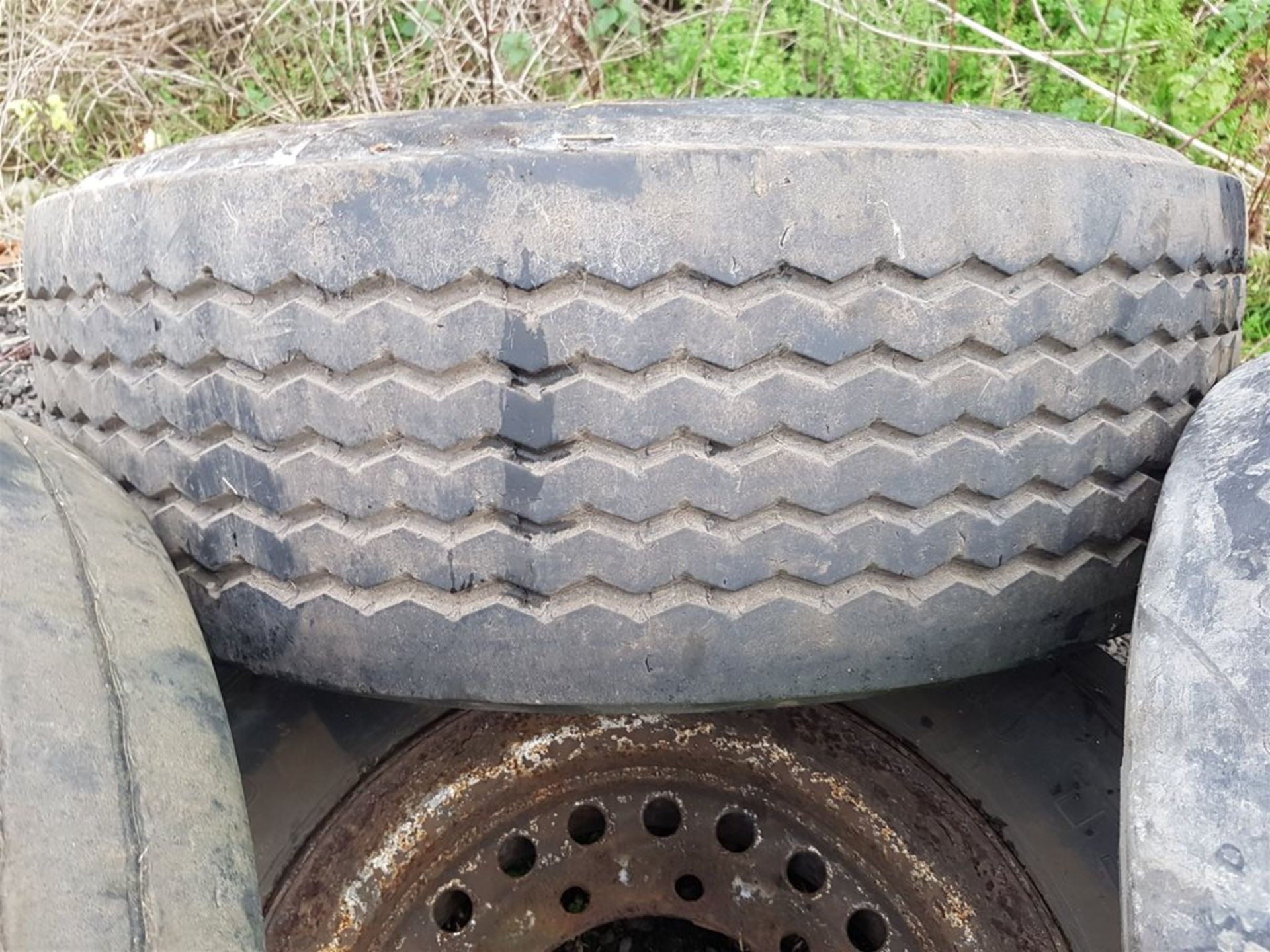 4x 385 | 65 | 22.7 Trailer Tyres - Image 2 of 6