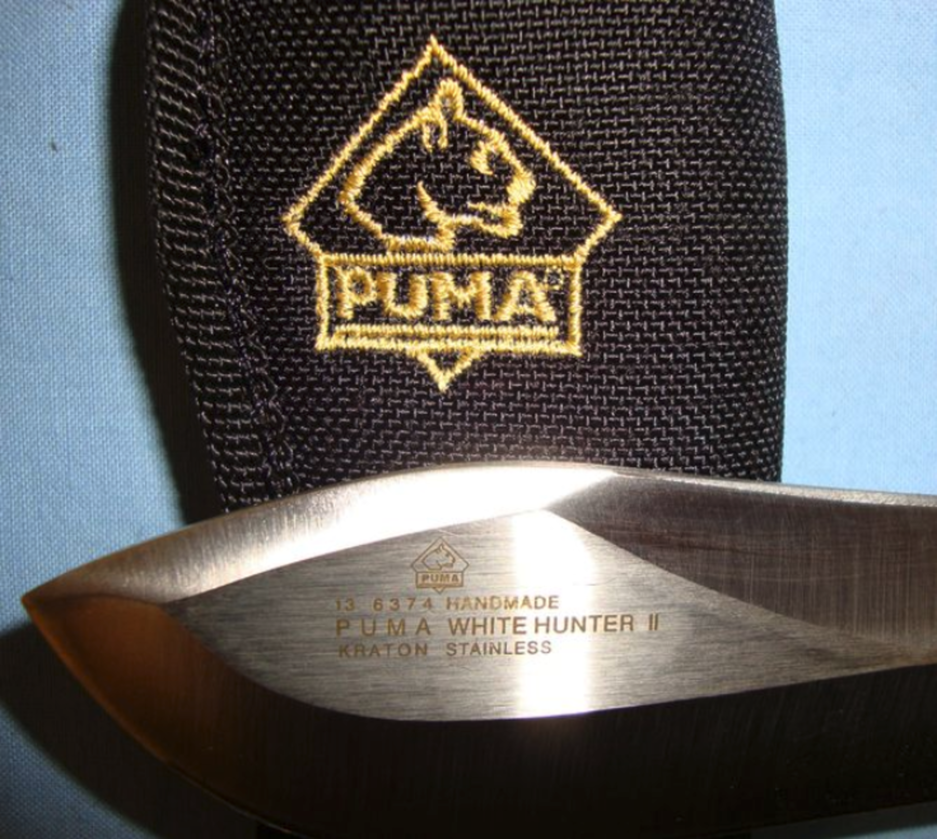 MINT, Boxed Hand Made German Puma 'White Hunter II Kraton' Hunting Knife With Stainless Steel Blade - Image 2 of 3