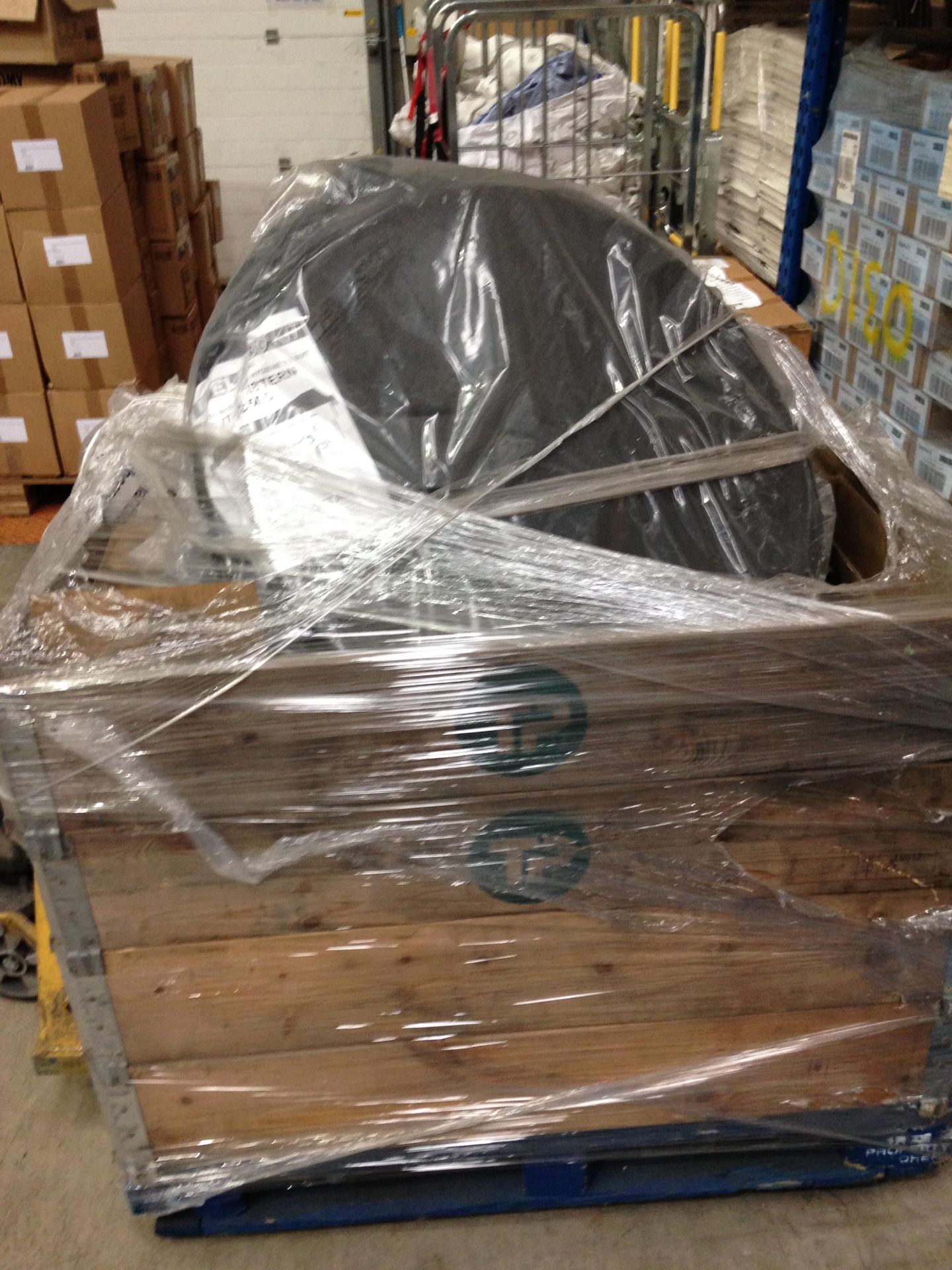 Pallet No- 1016 - Pallet of assorted goods incl. titsn cistern p50c, tilesafe membrane, master - Image 2 of 7