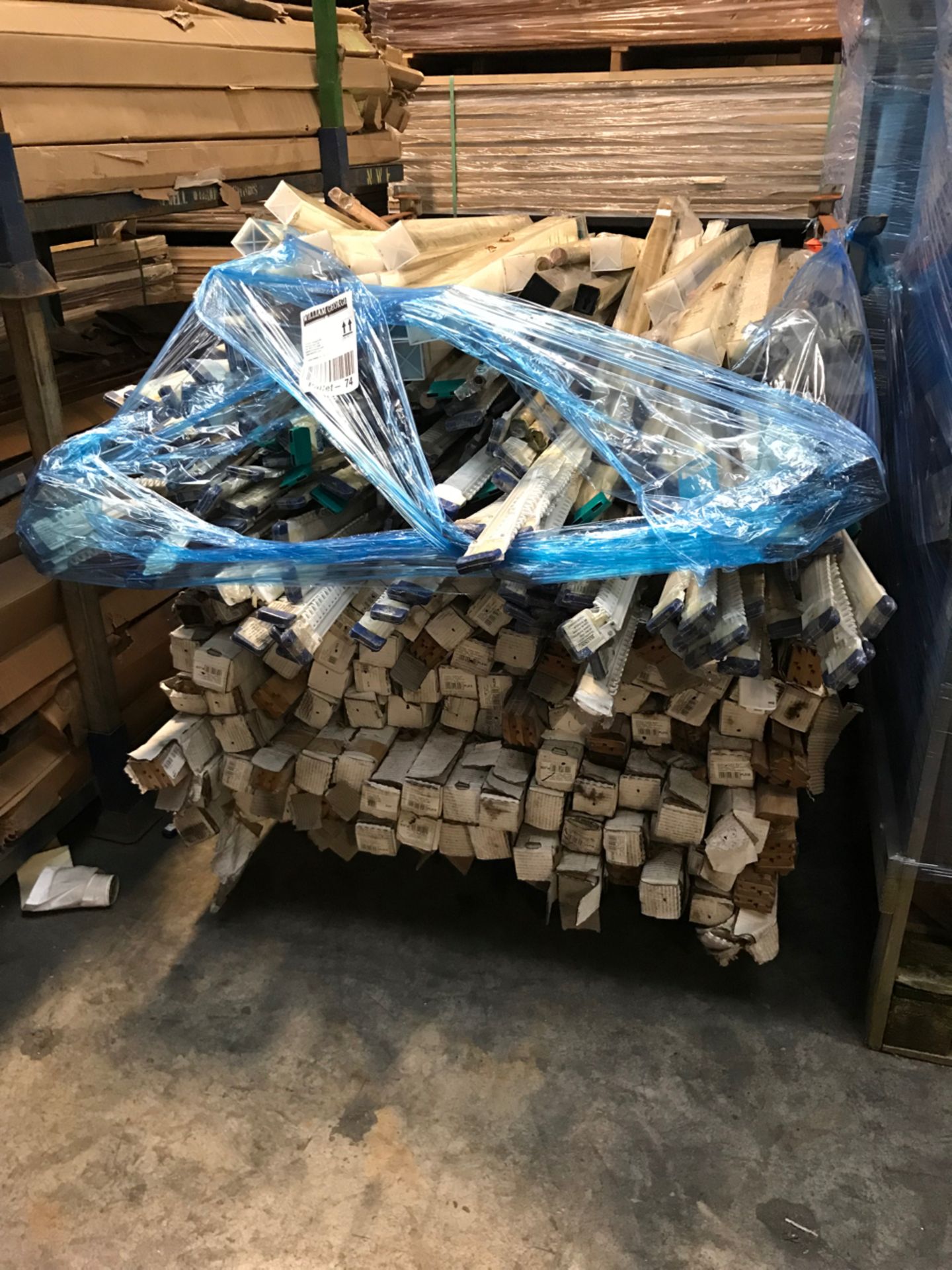 Pallet No- 74 - Mixed Pallet Of Approx 40 Fabric Roman Blinds & Approx 200 Curtain Tracks & 30 Boxes