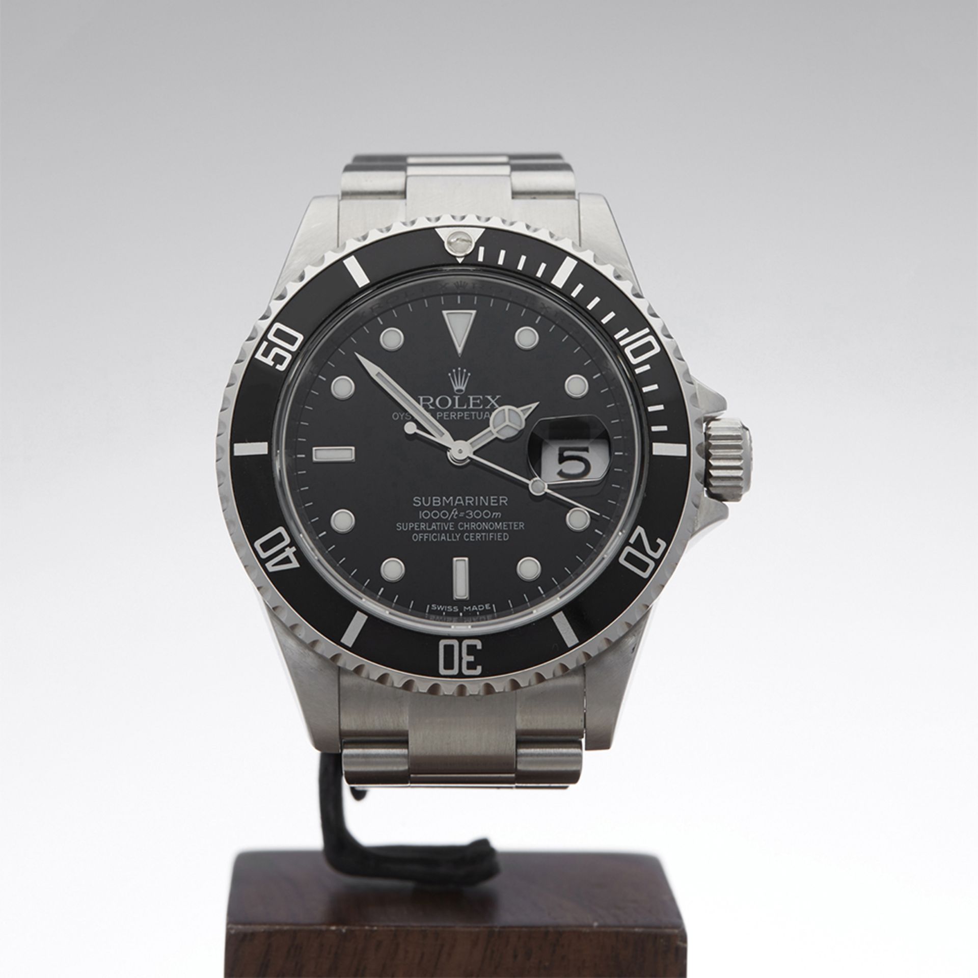Rolex, Submariner 40mm Stainless Steel 16610 - Image 2 of 9