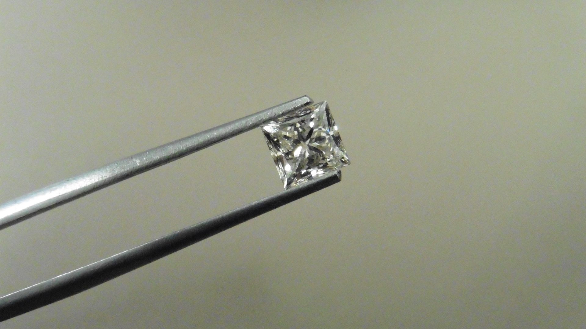 1.00ct natural loose princess cut diamond. J colour and I2 clarity. 5.56 x 5.37 x 3.78mm. No