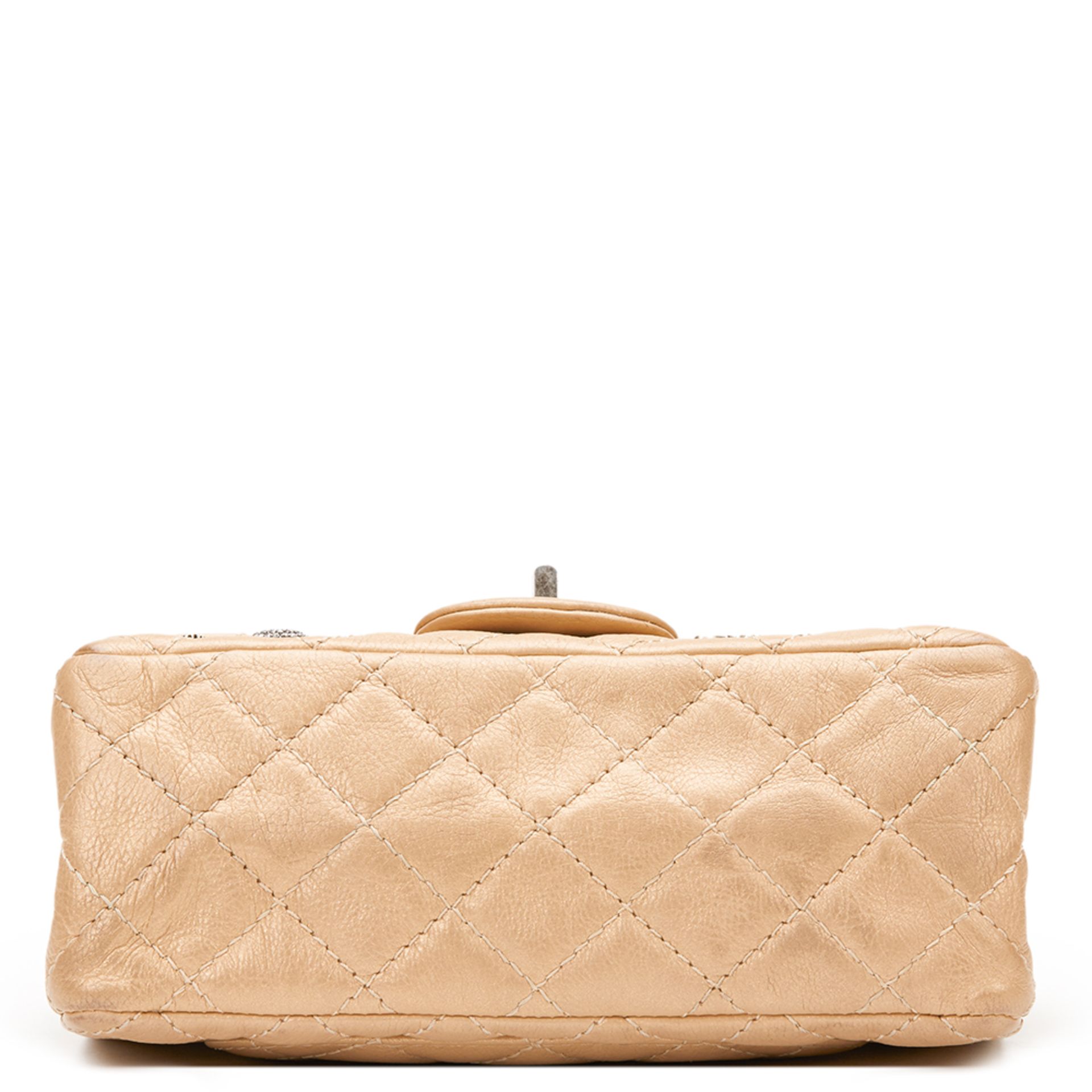 Chanel 2.55 Reissue 224 Double Flap Bag - Image 12 of 18