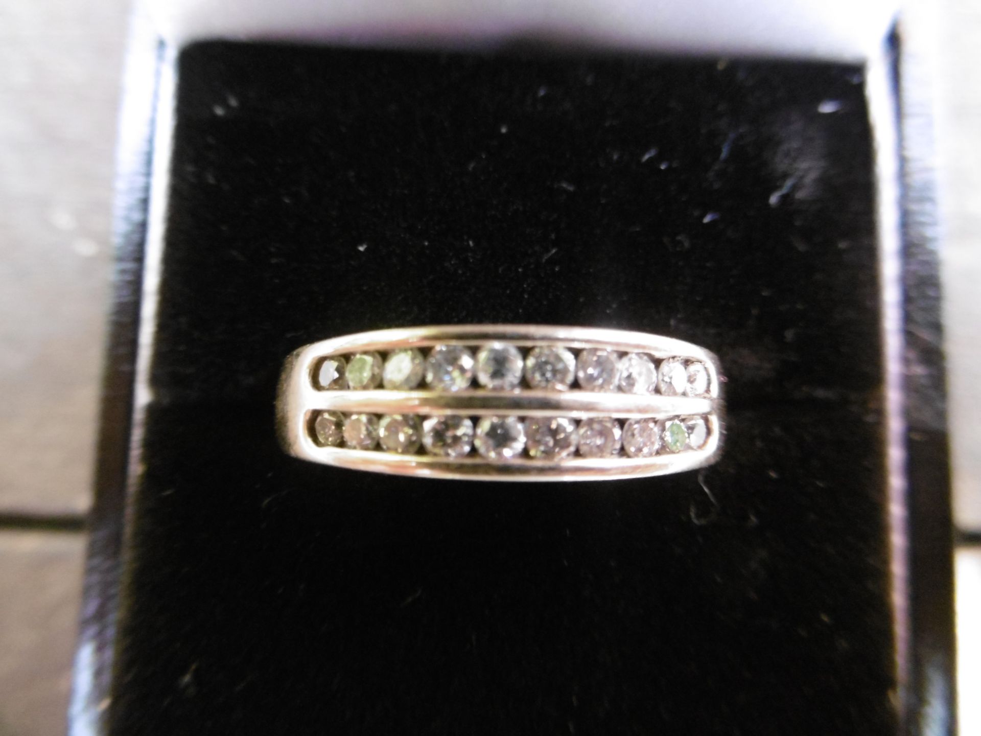 9ct Gold ring - Image 2 of 2