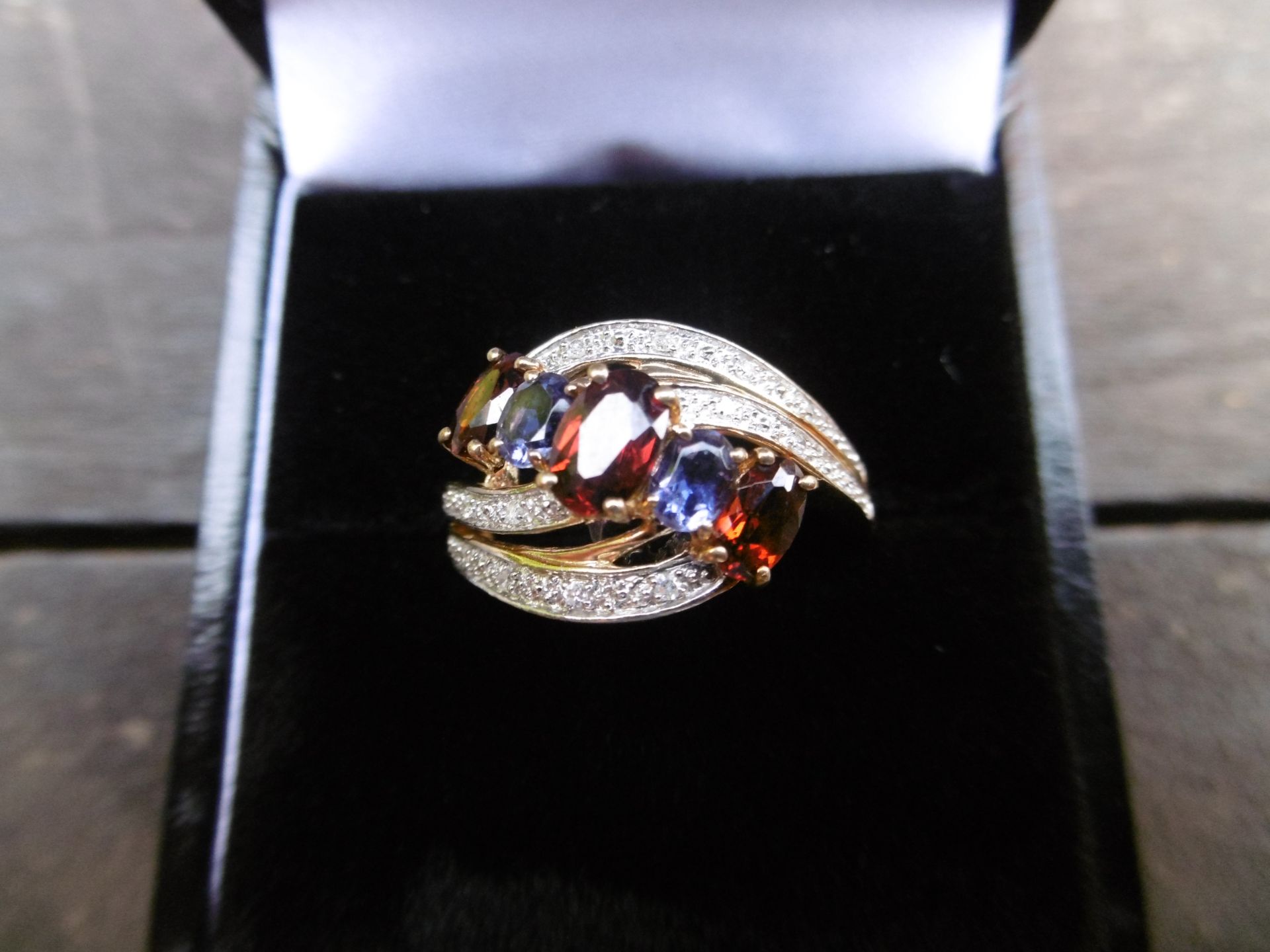 9ct Gold ring - Image 2 of 2