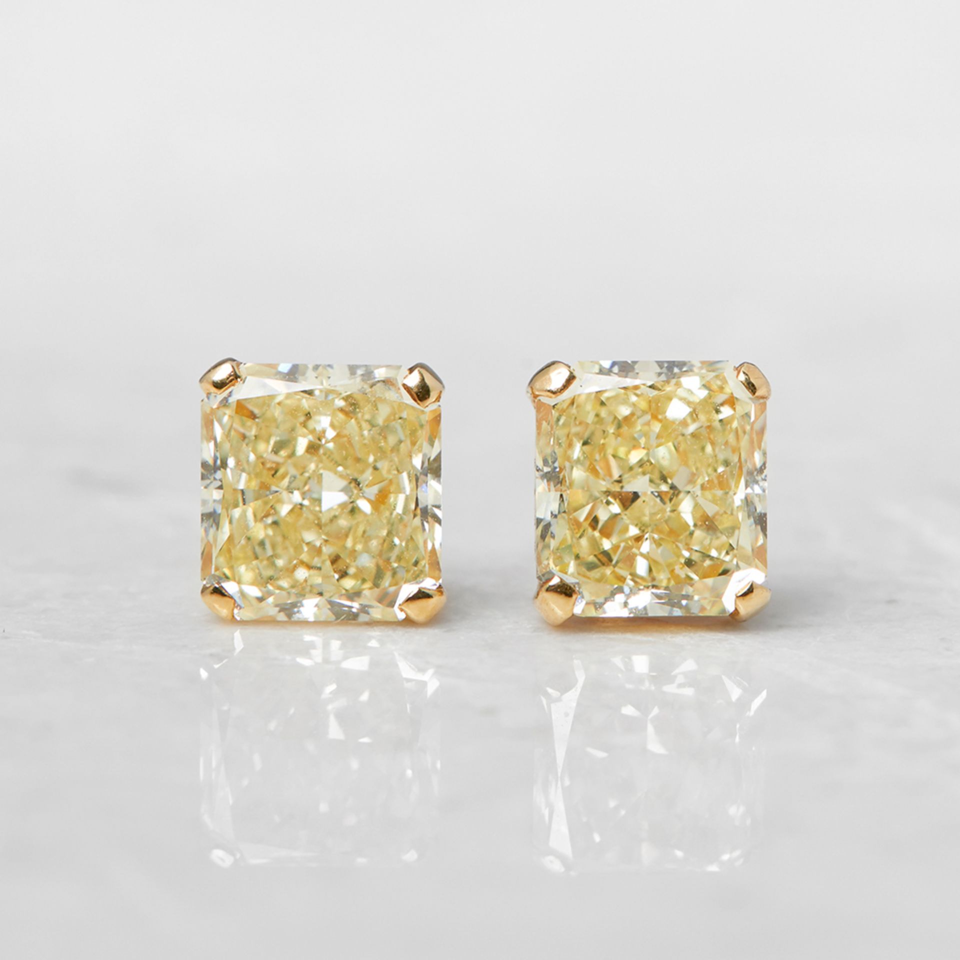 Graff Diamonds 18k Yellow Gold 2.66ct Yellow Diamond Stud Earrings with GIA Certification