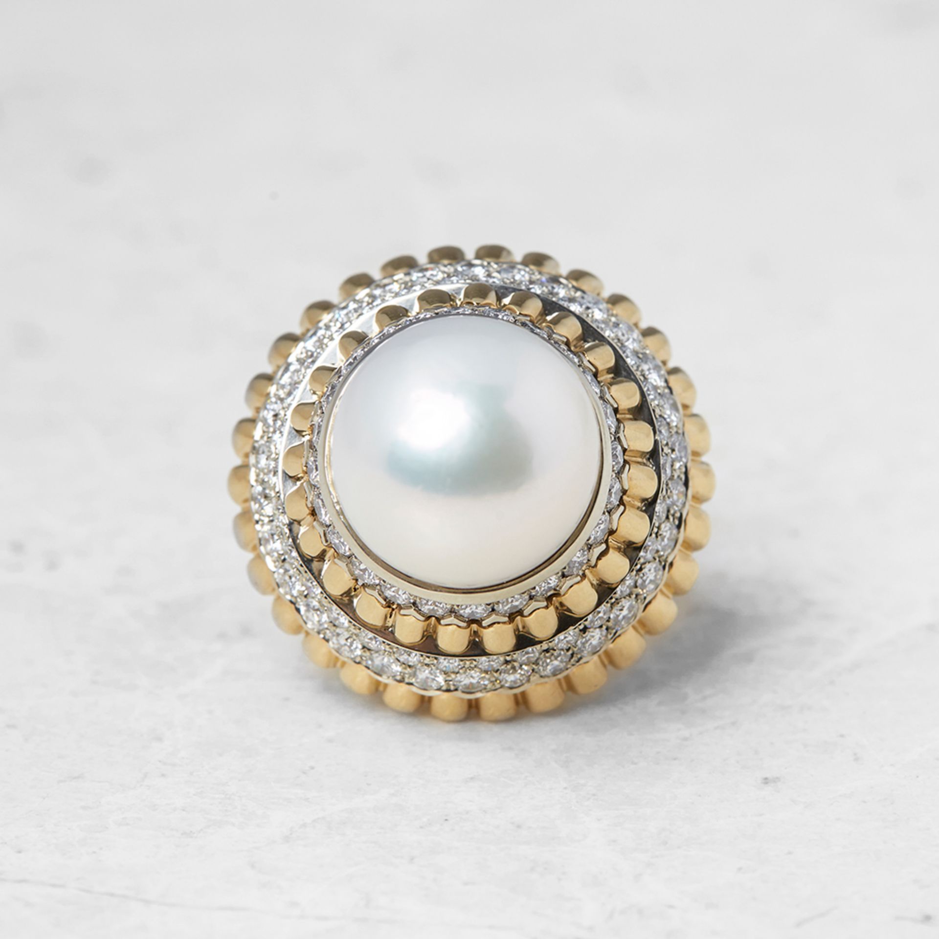 Van Cleef & Arpels 18k Yellow Gold Pearl & Diamond Ring with Van Cleef & Arpels Pouch - Image 2 of 10