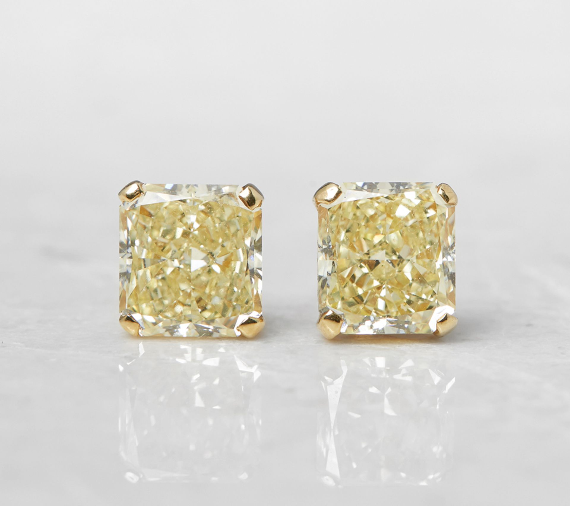 Graff Diamonds 18k Yellow Gold 2.66ct Yellow Diamond Stud Earrings with GIA Certification - Image 10 of 15