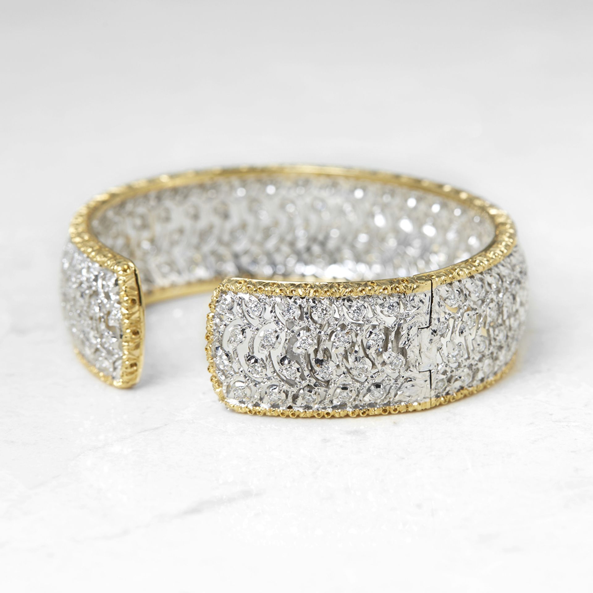 Buccellati 18k White & Yellow Gold 5.00ct Diamond Cuff Bracelet with Presentation Box - Image 2 of 8