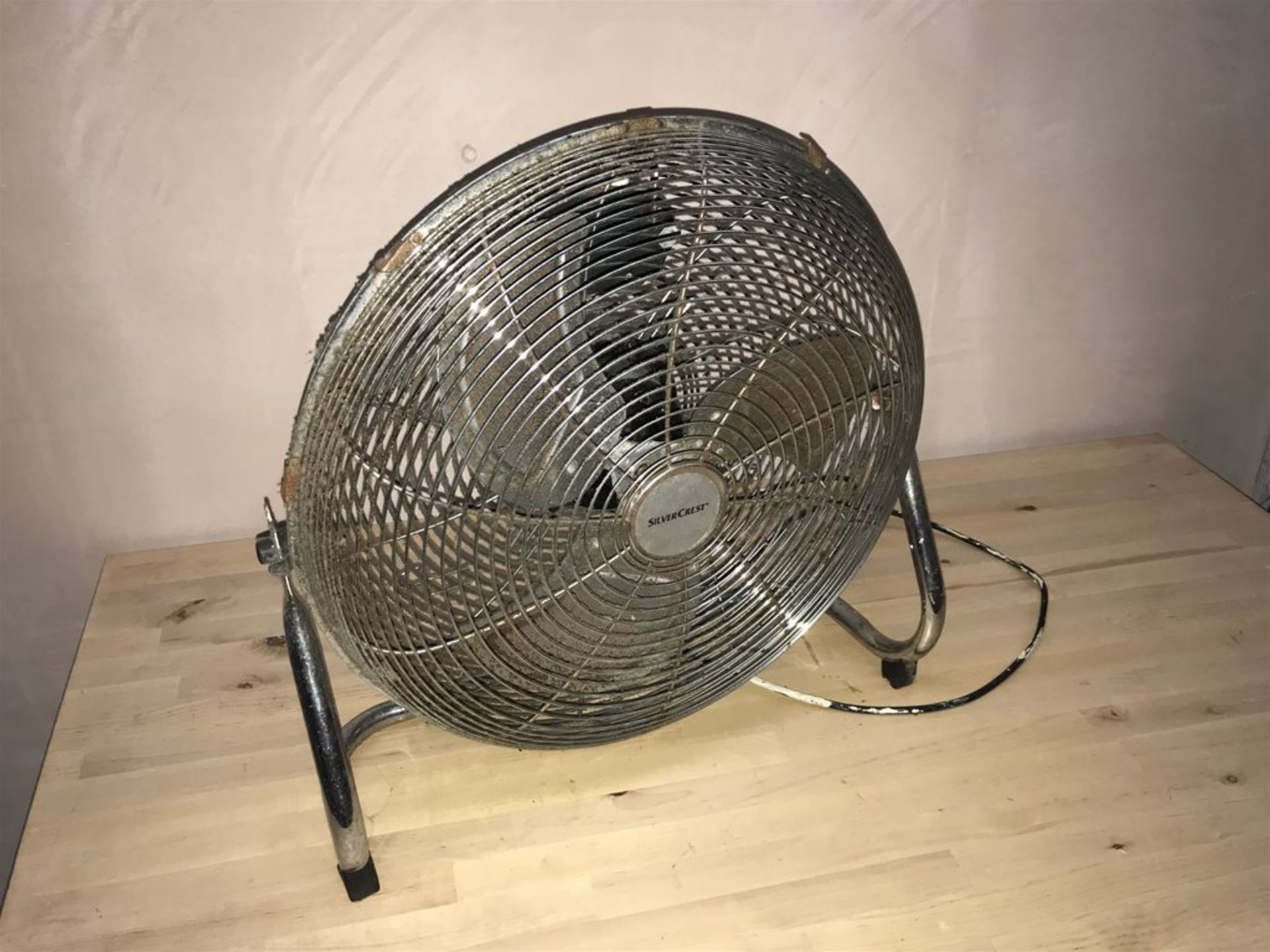 Retro - Free Standing Floor Fan - Image 2 of 4