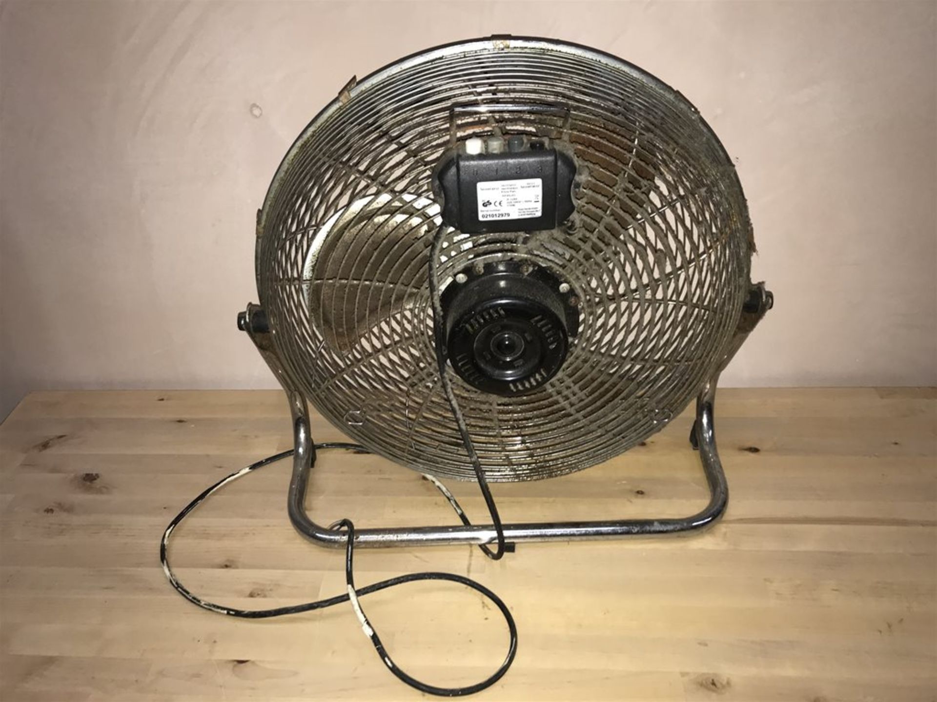 Retro - Free Standing Floor Fan - Image 4 of 4