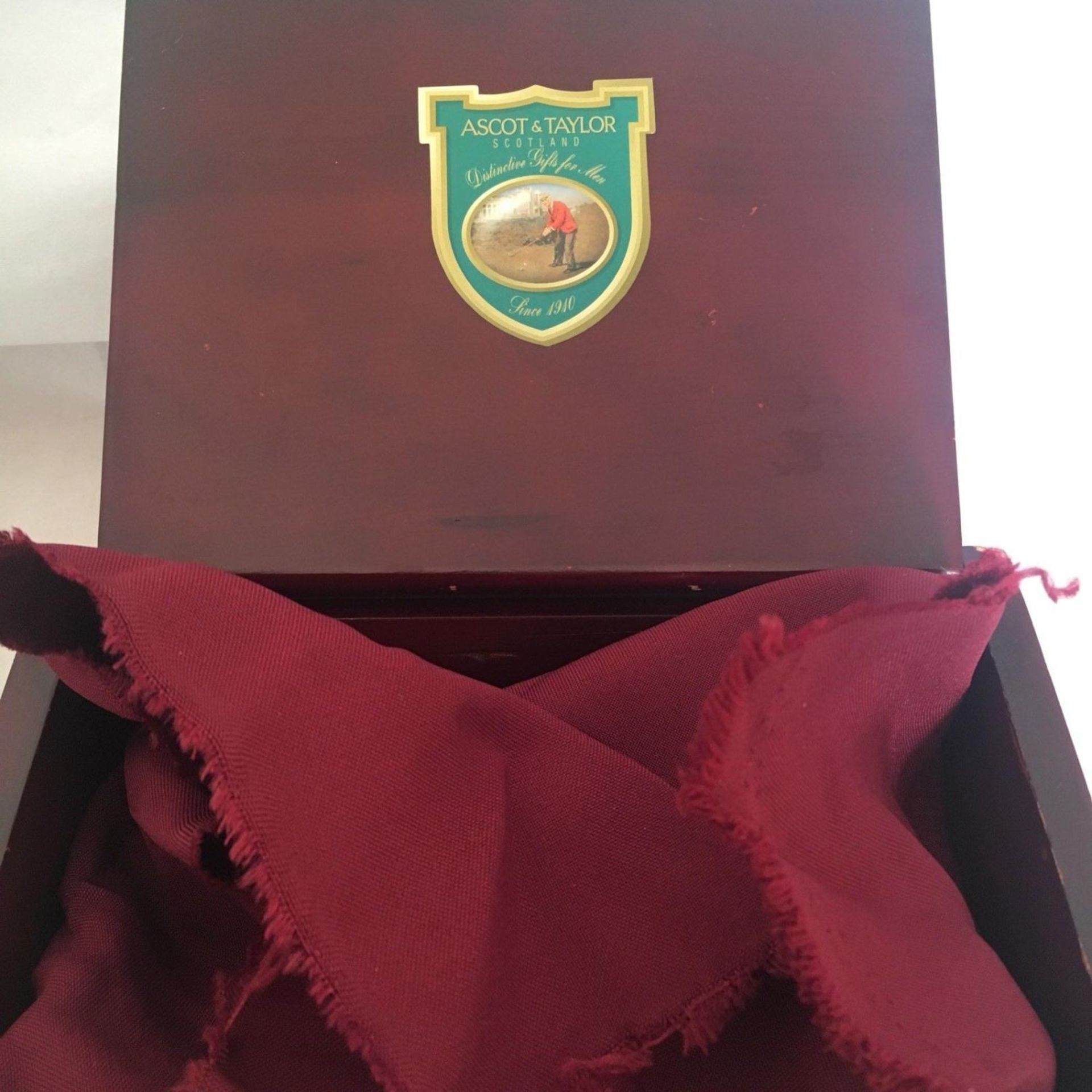 Ascot & Taylor St Andrew's Golf Ball Christmas Ornaments Set of 5 in Wooden Box - Image 3 of 4