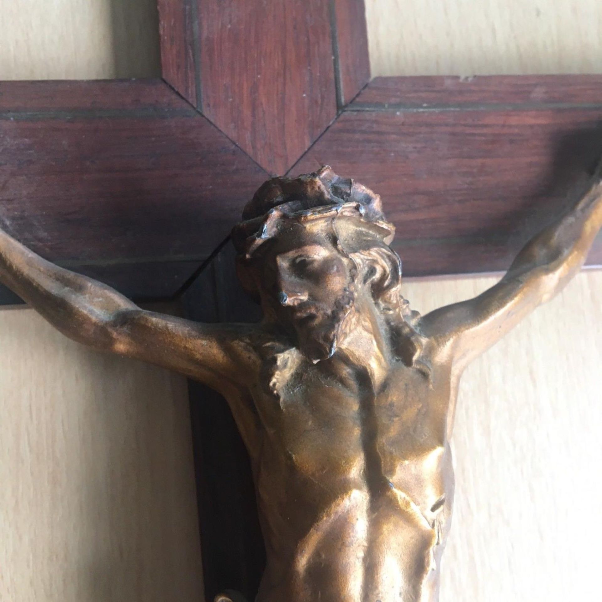 After J Stoffel, a gilt bronze and brass inlaid rosewood crucifix. 19th Century. 40cm - Image 3 of 5