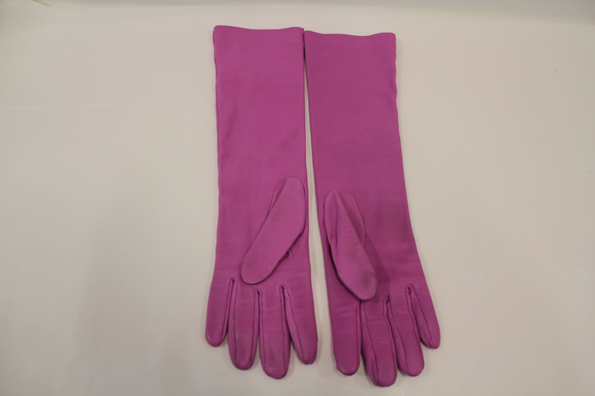 GUCCI Long Gloves - Pink - Image 2 of 6