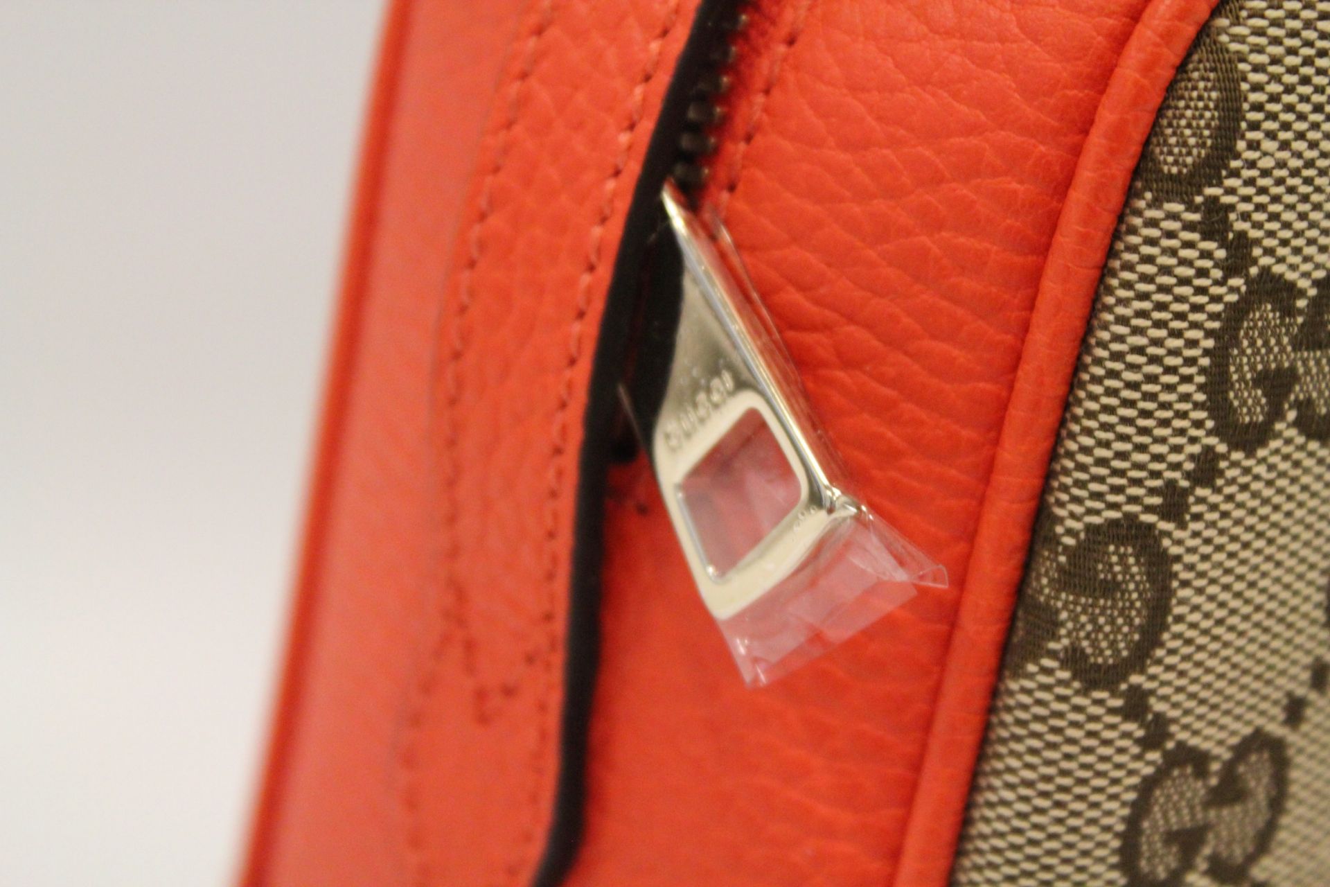 Gucci Canvas Leather GG Guccissima Small Bree Crossbody Bag _ (Beige/Orange) - Image 2 of 5