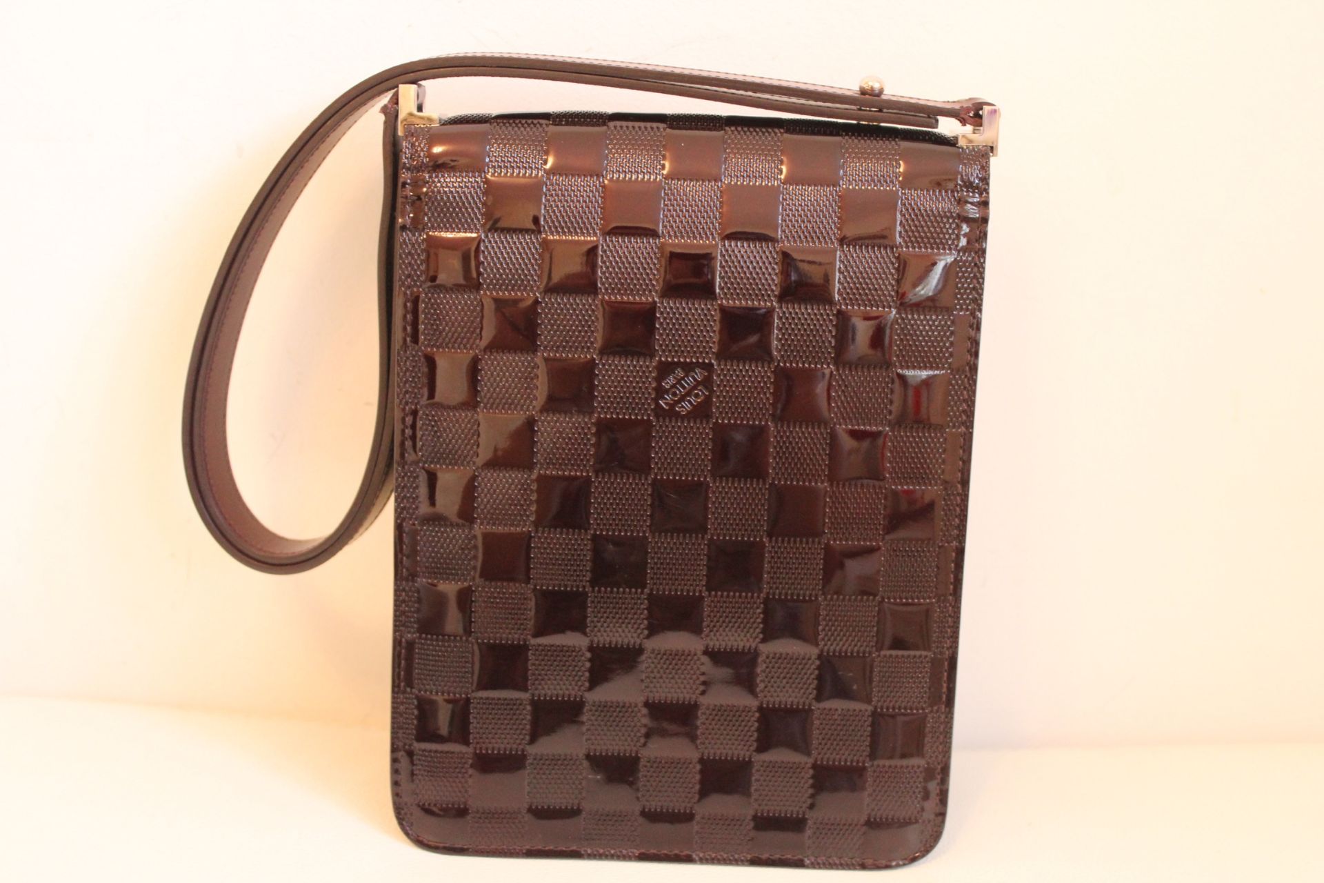 LOUIS VUITTON Limited Edition Damier Vernis Cabaret Tall Shoulder Bag - Image 3 of 14