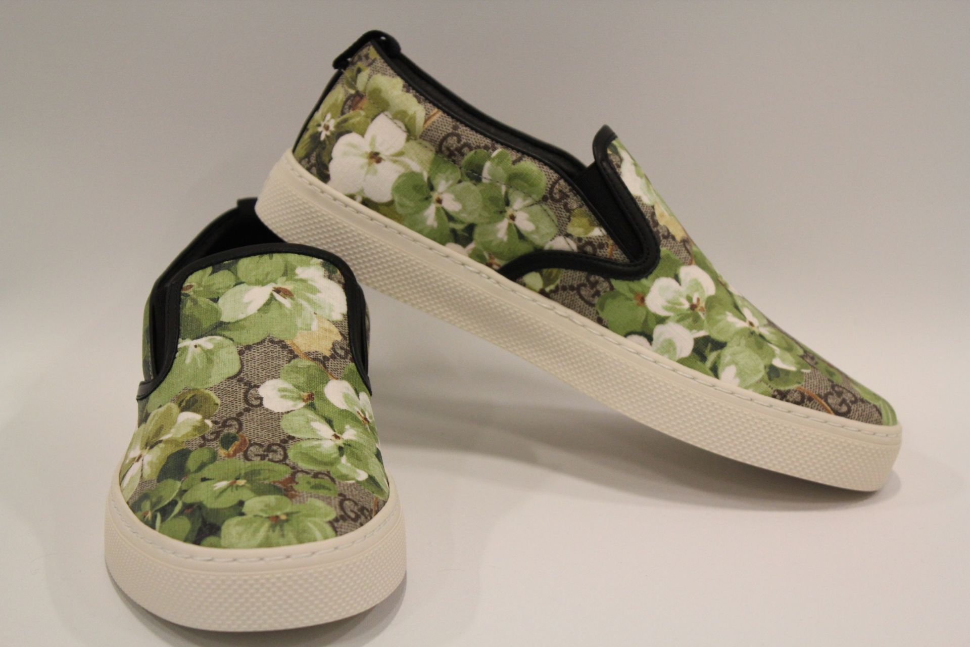 Gucci Blooms Print Slip-on Shoes/Trainers _ 38.5