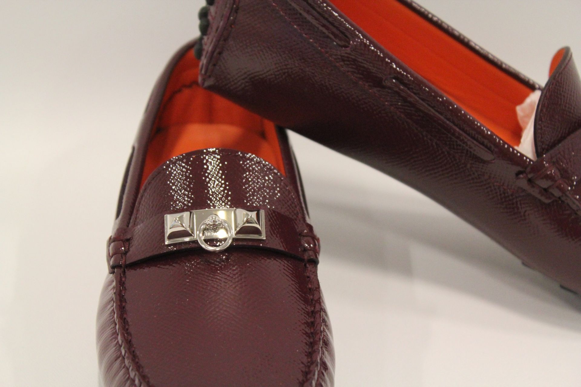 HERMES Irvine Loafers, Oxblood patent - Image 2 of 7