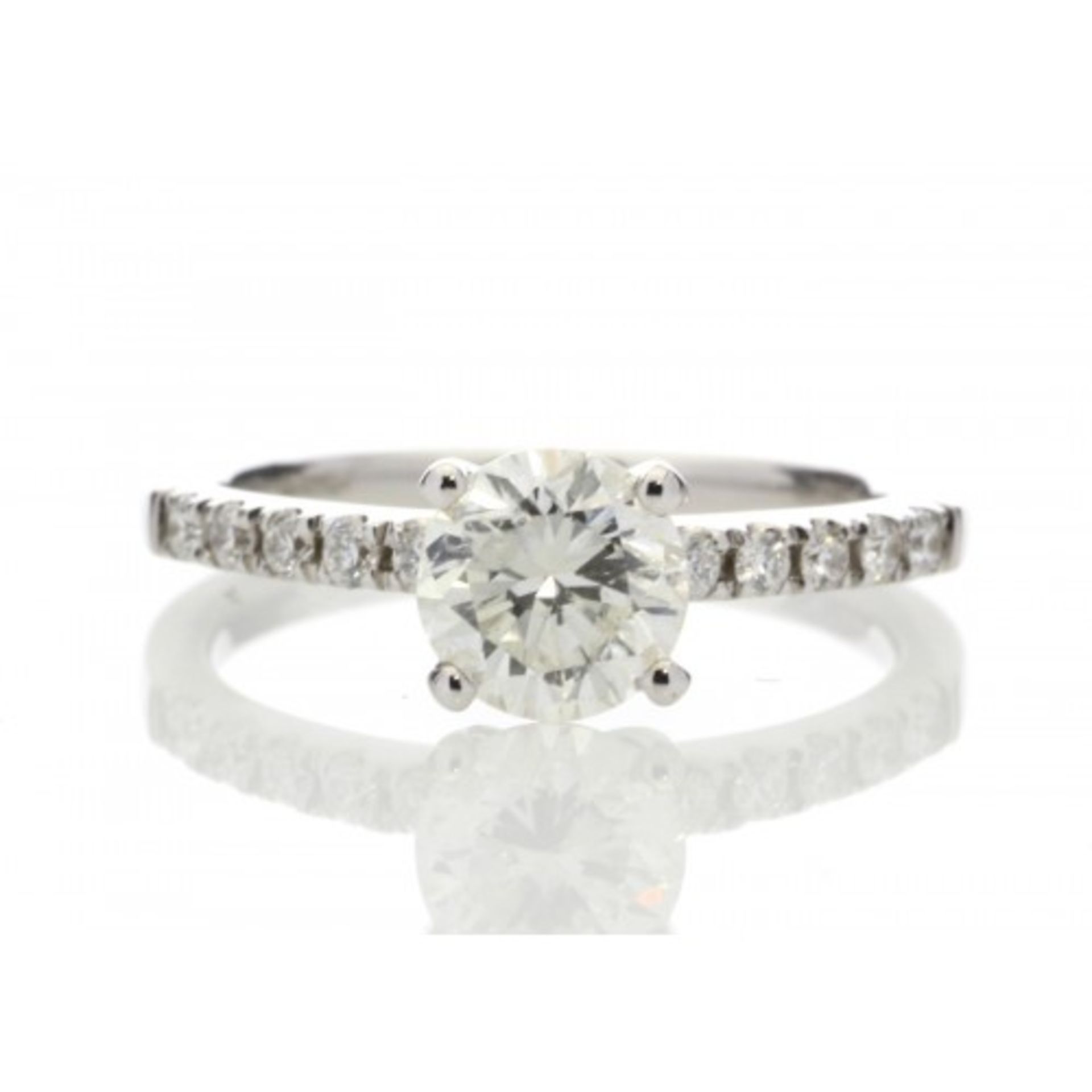 0.69ct diamond set solitaire ring in 18ct gold. Centre stone 0.52ct, G colour and SI2 clarity.