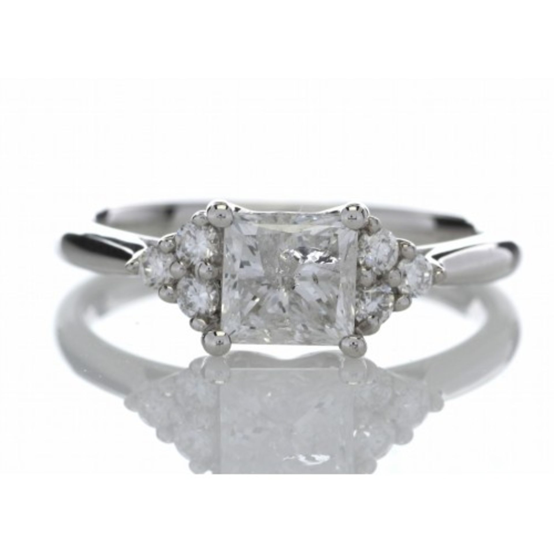 1.25ct diamond set ring set in 18ct gold. 1.06ct princess cut centre stone, D colour and I1 clarity.