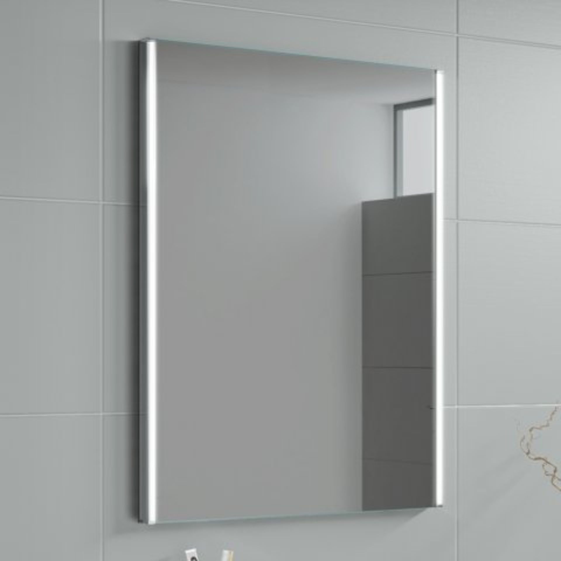 (P41) 500x700mm Lunar LED Mirror - Battery Operated. RRP £249.99. Our ultra-flattering LED Battery - Image 3 of 4