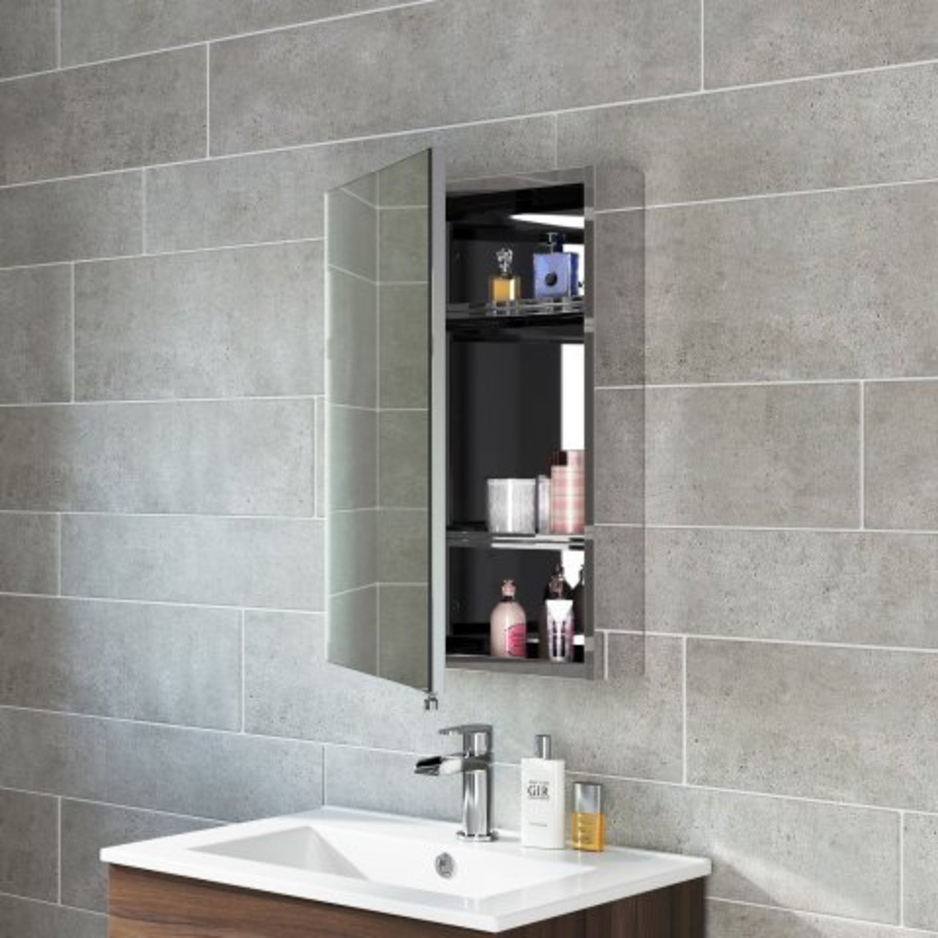 (P39) 600x400mm Liberty Stainless Steel Single Door Mirror Cabinet RRP £299.99. Perfect Reflection - Image 3 of 4