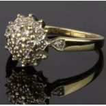 9CT GOLD DIAMOND CLUSTER RING