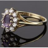 9CT GOLD RING COMPRISING AN OVAL SHAPE AMETHYST