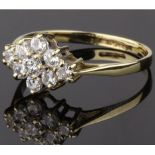 9CT GOLD RING, CUBIC ZIRCONIA