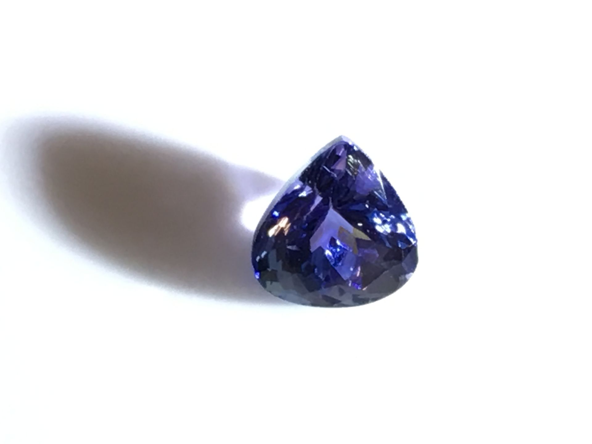 1.91ct Natural Tanzanite with IGI Certificate - Bild 5 aus 5