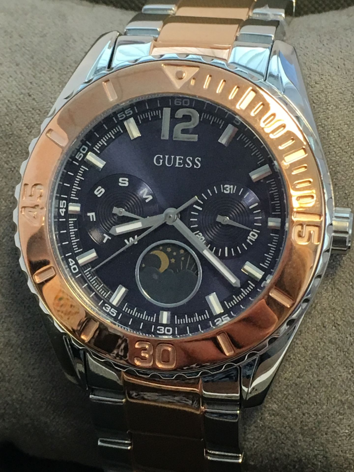 Guess Moonstruck Watch (W0565L3) - Image 3 of 4