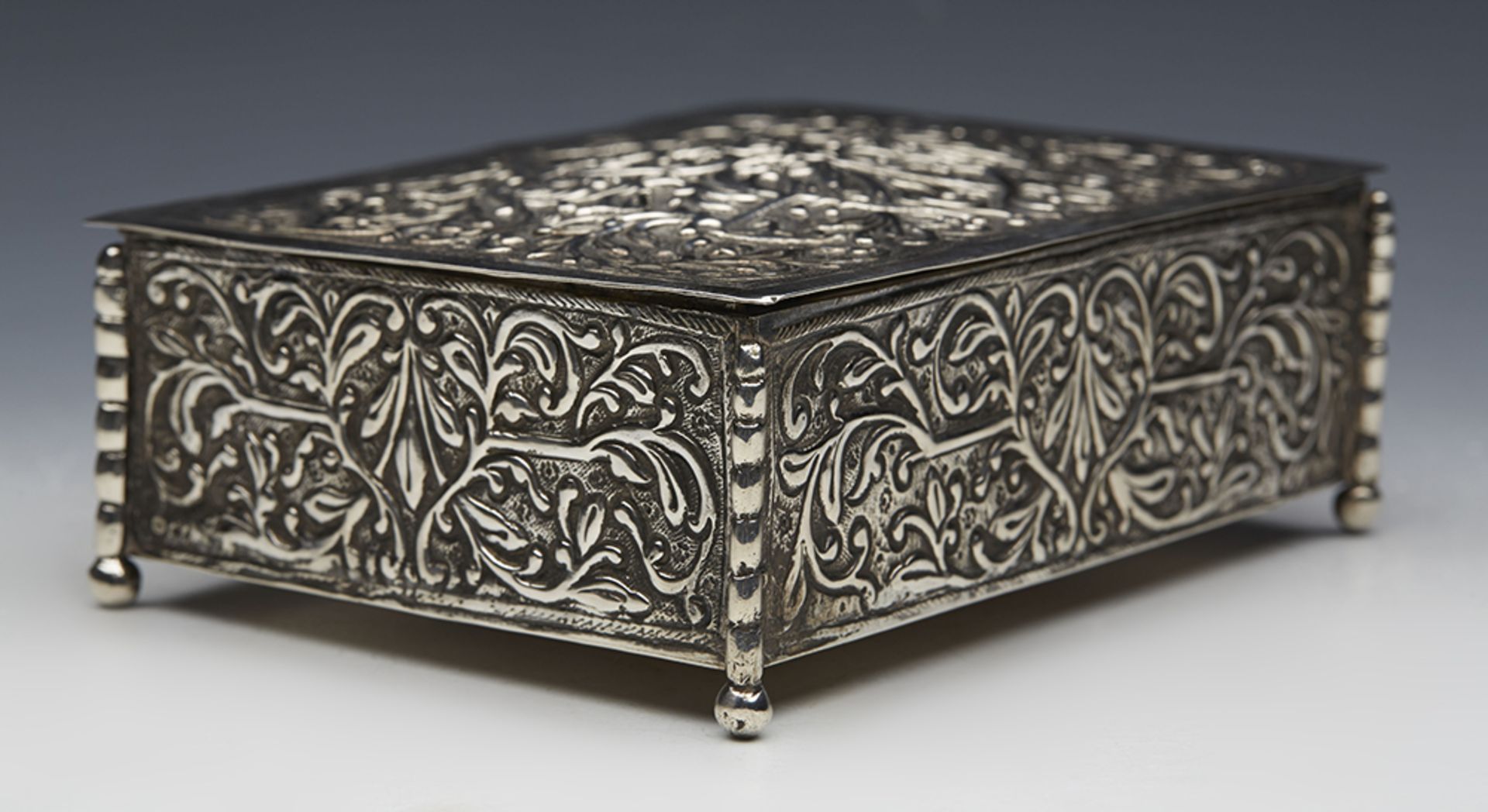 Stylish Persian Silver Wood Lined Floral Cigarette Box C.1895 - Image 4 of 10