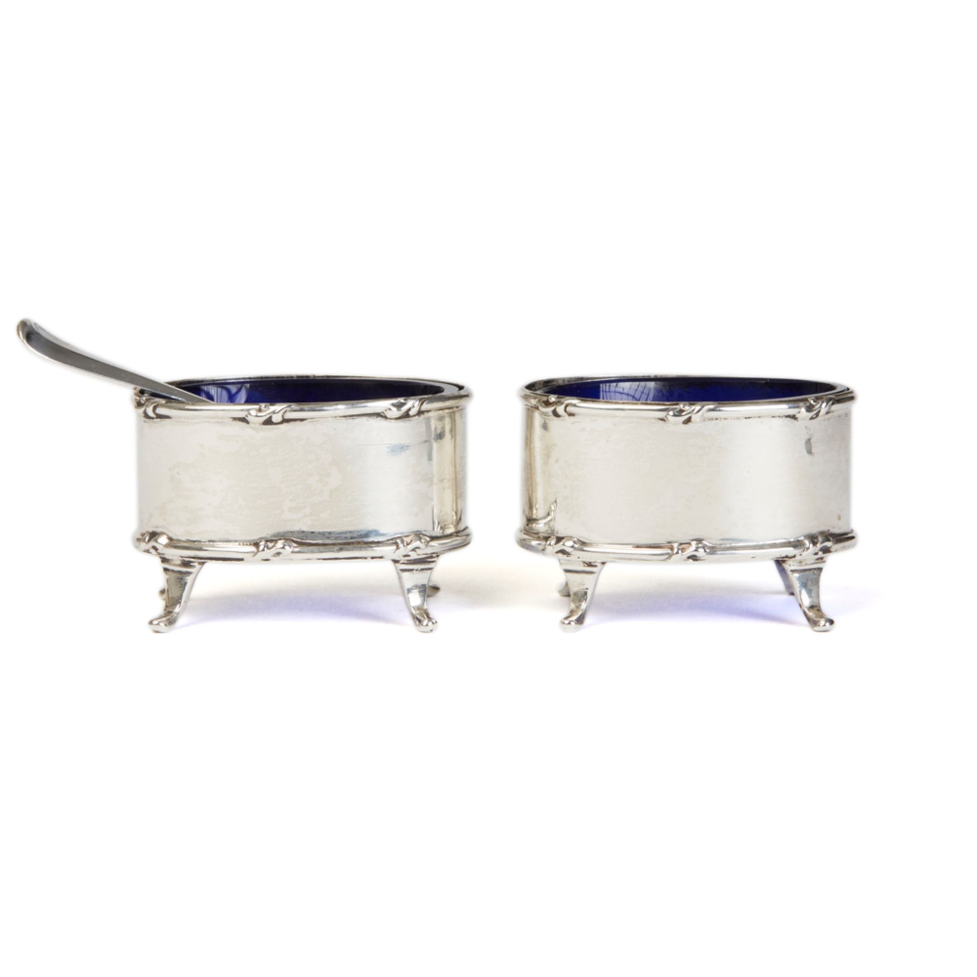 Pair Antique Silver & Blue Glass Salts Chester 1909 - Image 2 of 12