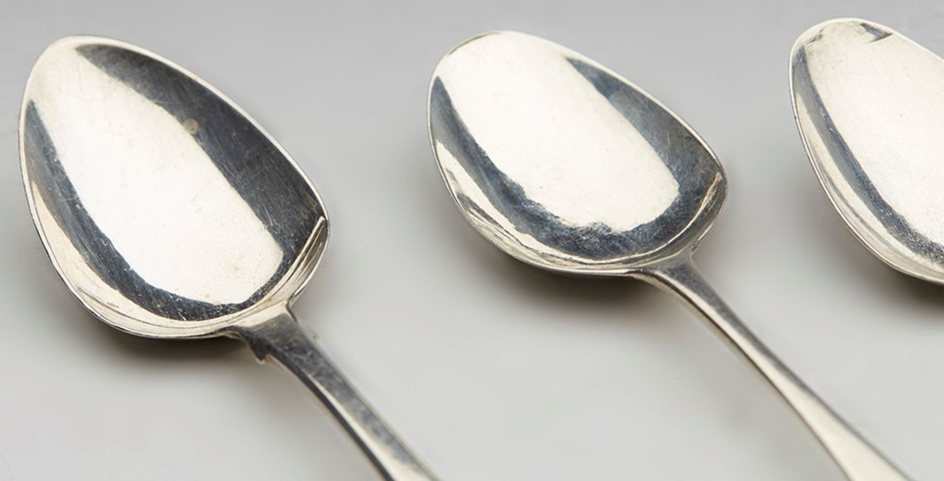 Fine Collection Georgian & William Iv Silver Teaspoons 1793 - 1827 - Image 4 of 7