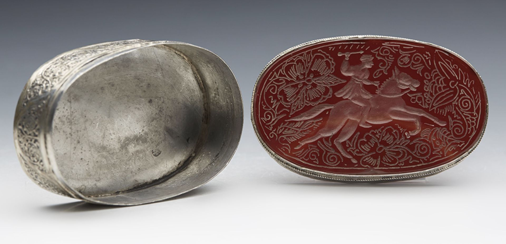 Antique Indian Silver Lidded Box With Carved Intaglio Stone Top 19Th C. - Image 6 of 7