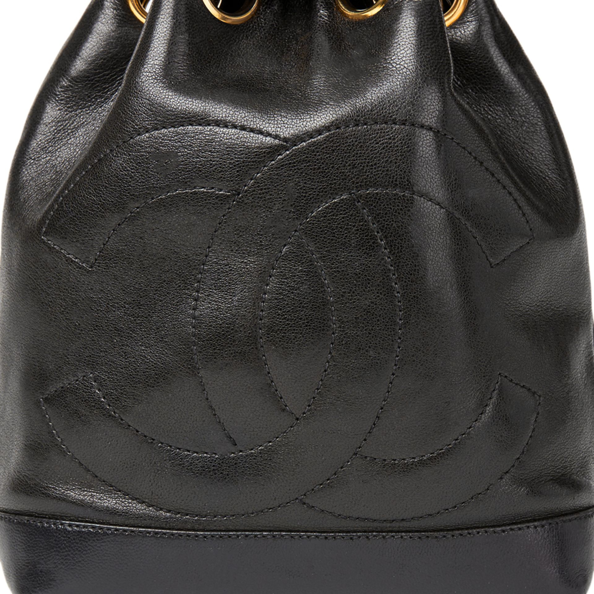 Chanel Black Lambskin Vintage Mini Bucket Bag - Image 6 of 11