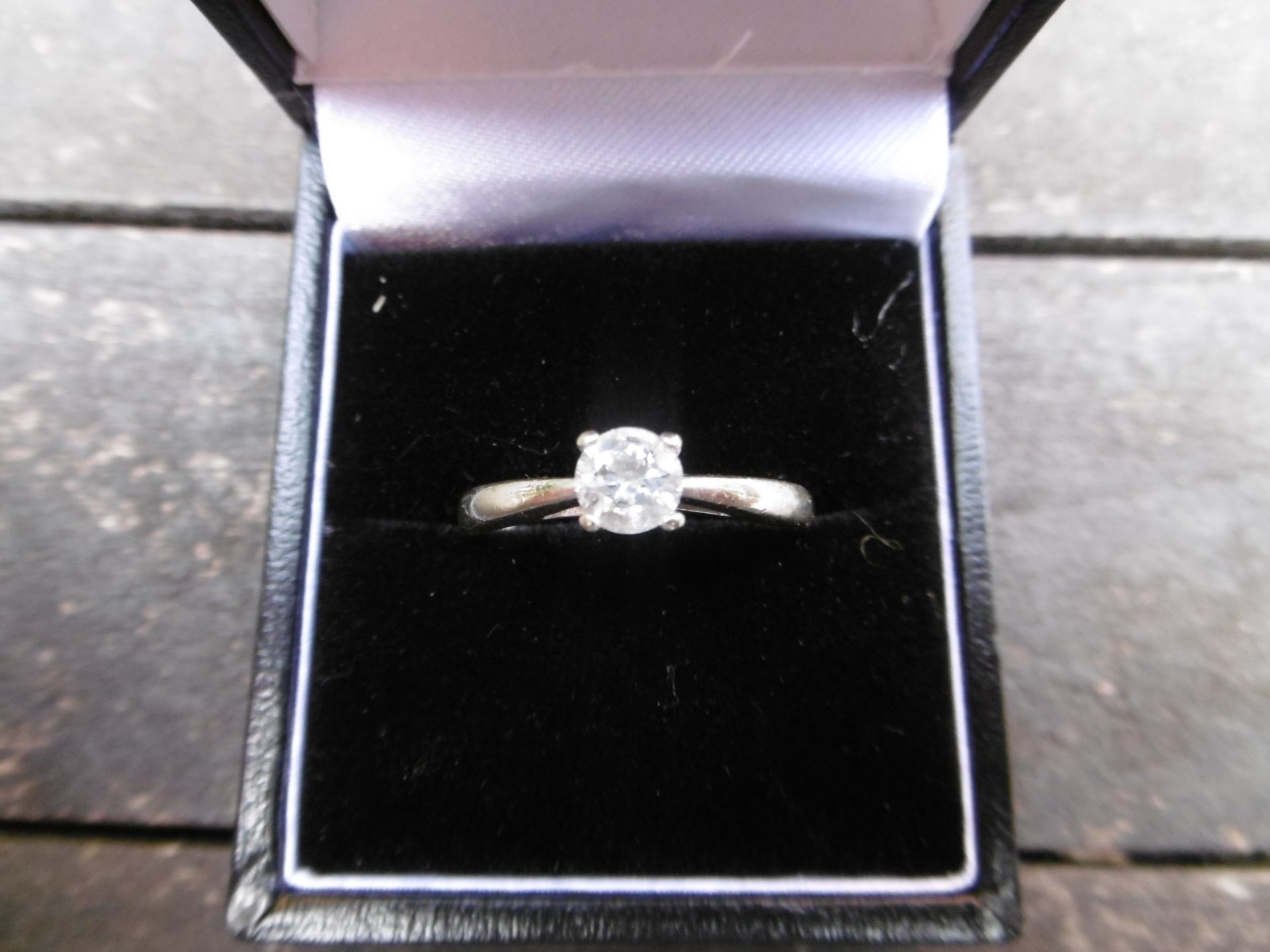 9 CT Gold Diamond ring - Image 2 of 3