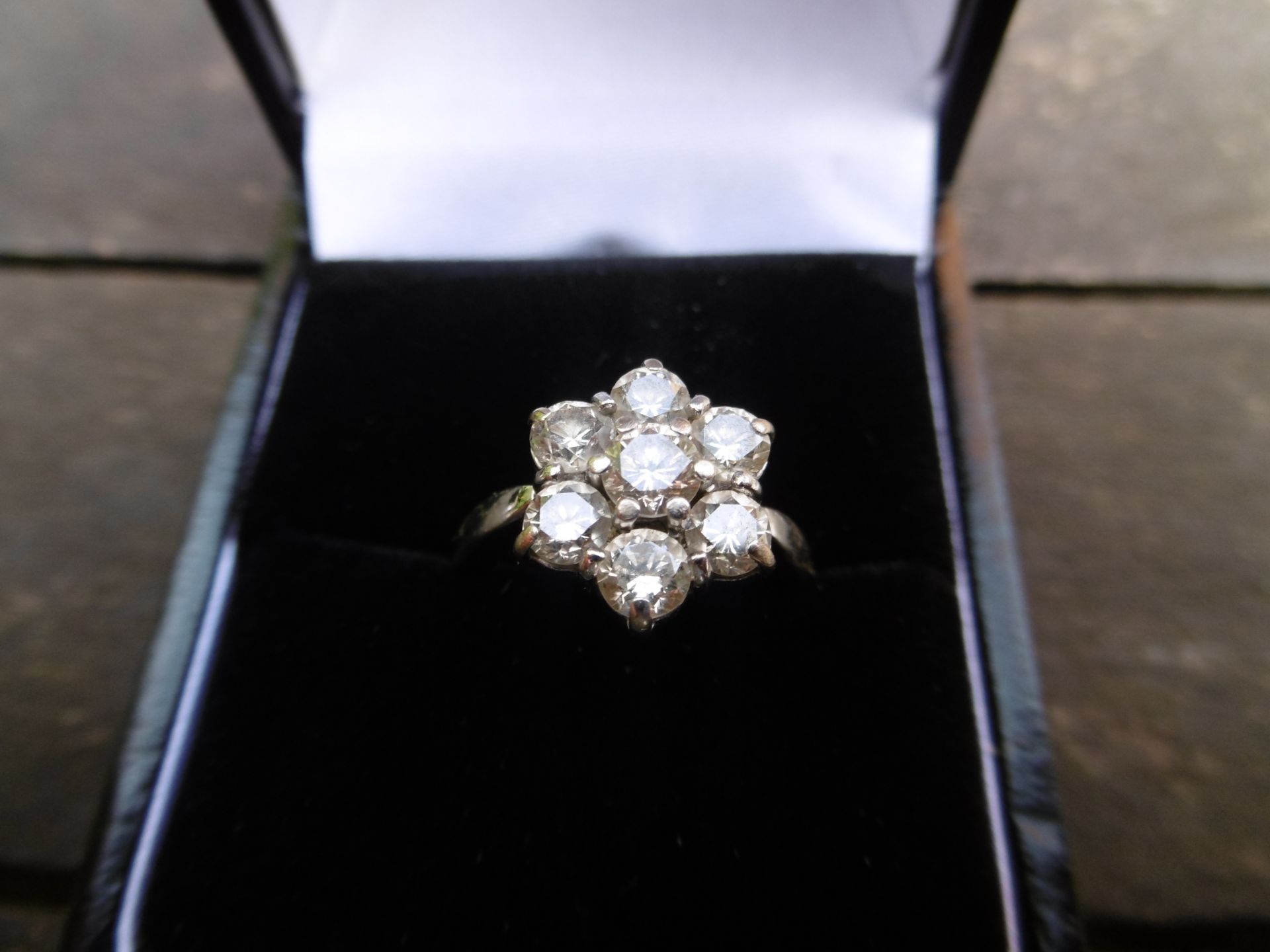 Daisy Diamond Ring - Image 2 of 3