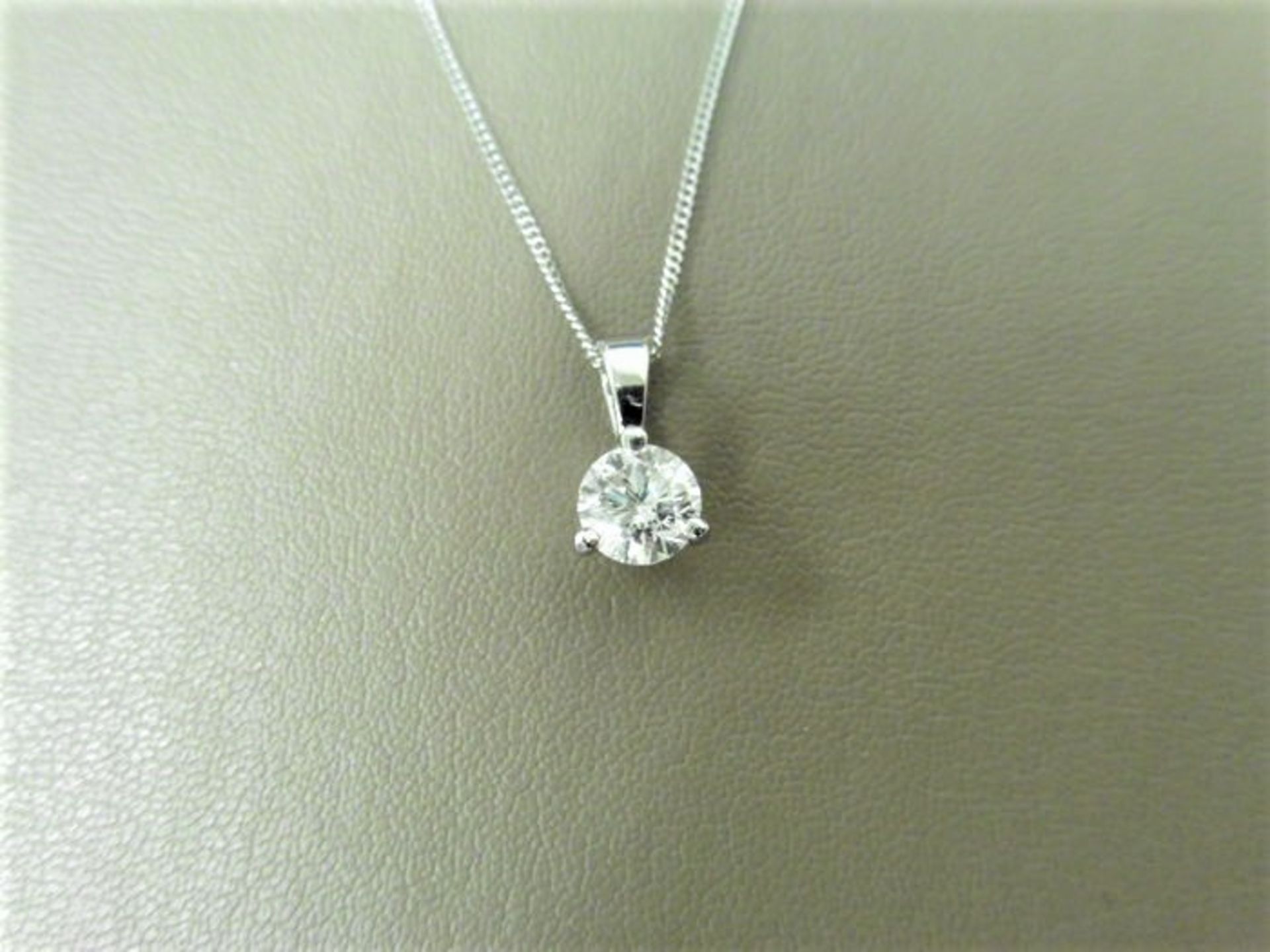 0.30ct diamond set pendant. Brilliant cut diamond, I colour and si3 clarity.3 claw setting.