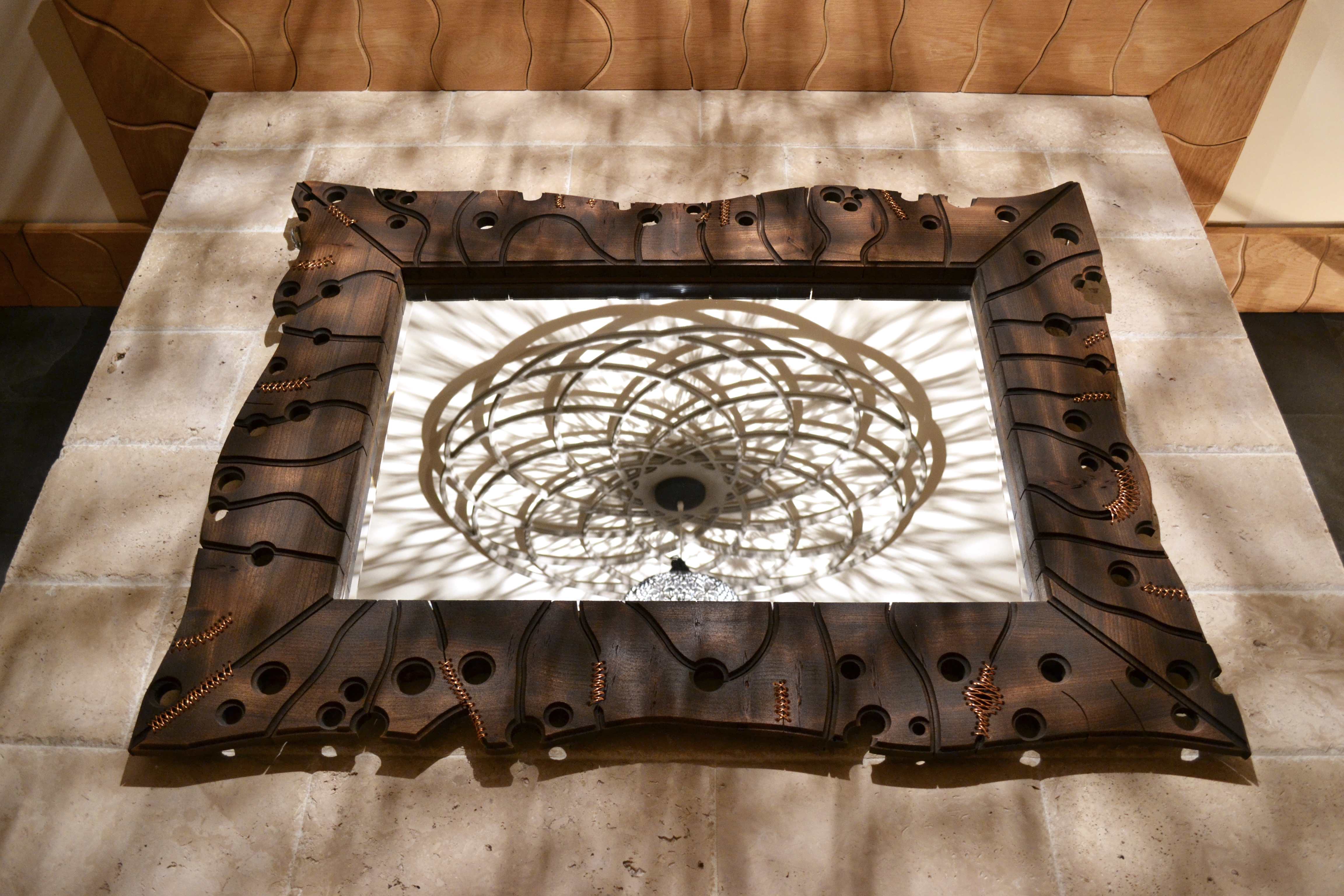 Malcom Lewis | This is an elm Swiss jigsaw mirror with copper stitching and measures 85cm x 110cm - Image 3 of 4