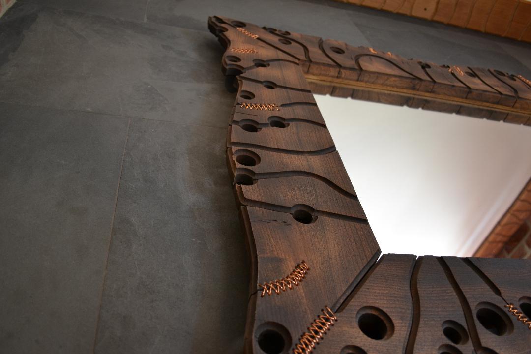 Malcom Lewis | This is an elm Swiss jigsaw mirror with copper stitching and measures 85cm x 110cm - Image 2 of 4