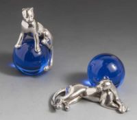 2 Cartier Paperweights, Panthère, Silber mit Kristallglas, 20. Jahrhundert, Panther 925er Silber,