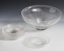 Glasschale u. 6 Untersetzer, Rosenthal, Studio-Line, farbloses Glas mit feinem Schliffdekor.