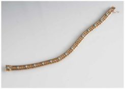 Schmales Armband, Punze 800, mit 14 Türkisen besetzt (1 fehlt). L. ca. 17,5 cm, ca. 11,60 gr.