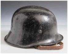 Feuerwehrstahlhelm, III. Reich, mit Innenfutter u. Kinnriemen. Gr. 54.