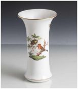 Stangenvase, Herend, Dekor "Rothschild", blaue Manufakturmarke sowie Nr. 7037 RO, Porzellan,