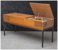 Phonoschrank, 1960/70er Jahre, Blaupunkt, mit Plattenspieler u. Radio, Stereo, rs. Typenschild